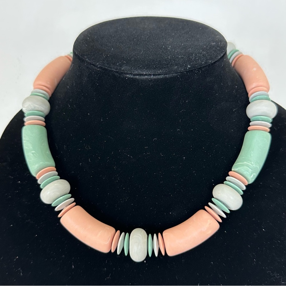 Vintage AVON 1987 “Sunbleached Colors” Beachy Chunky Beaded Choker Necklace